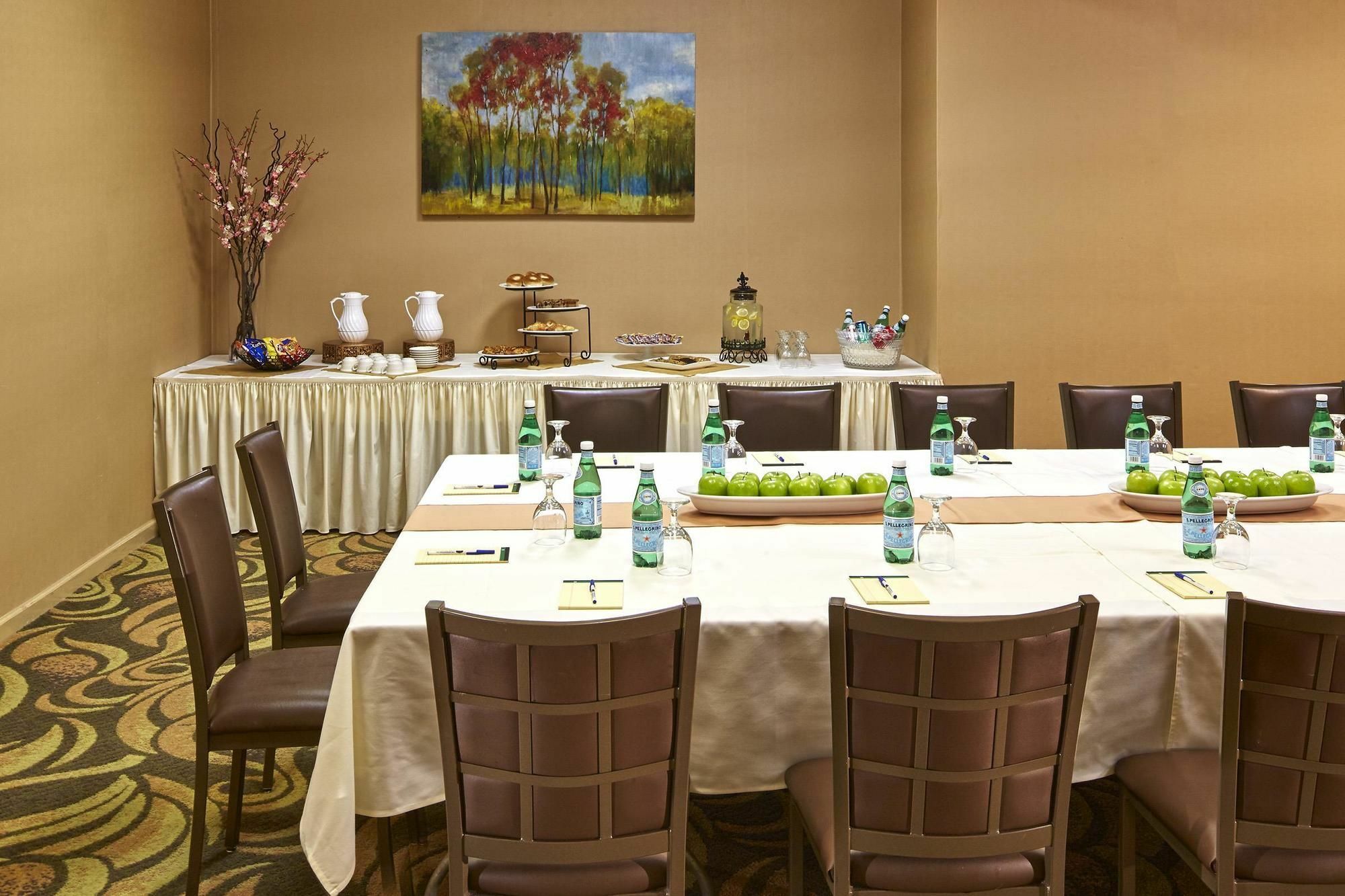 Best Western Posada Royale Hotel & Suites Simi Valley Esterno foto